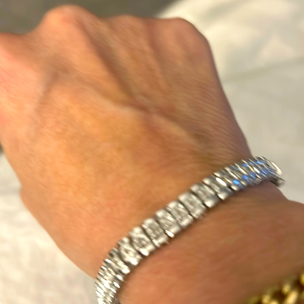 Natural diamonds designer bracelet
